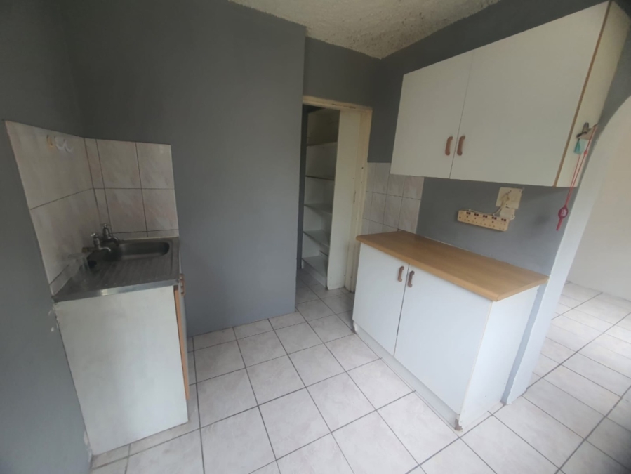 To Let 1 Bedroom Property for Rent in Dorchester Heights Eastern Cape